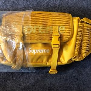 Supreme mesh waist bag